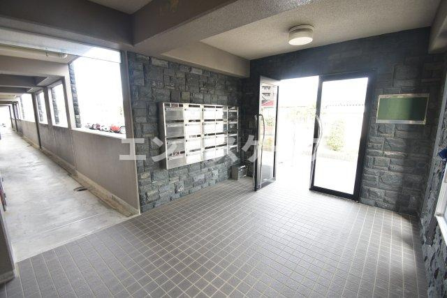 コムフォートワンのエントランス|高崎、前橋のお部屋探しはエンドスケープまで！お客様の理想お聞かせ下さい♪