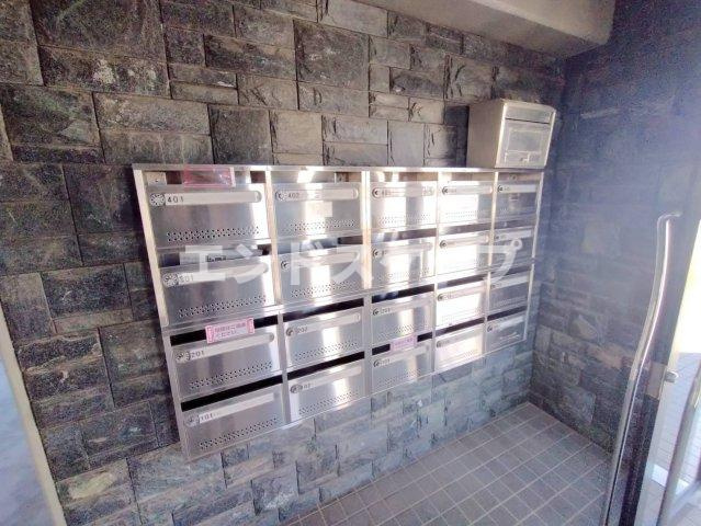 コムフォートワンのロビー|高崎、前橋のお部屋探しはエンドスケープまで！お客様の理想お聞かせ下さい♪