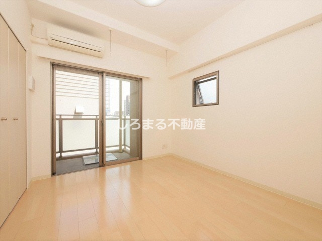 レジディア谷町の居間・リビング