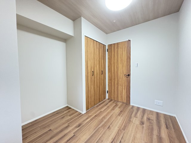 コージースクエア大和八木の寝室|主寝室にぴったりな洋室6.4帖