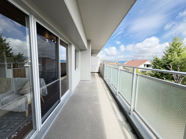 コージースクエア大和八木のバルコニー