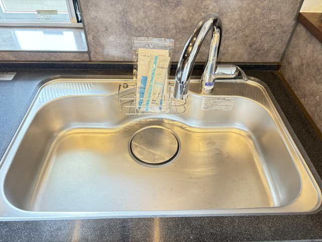 コージースクエア大和八木のキッチン|綺麗なステンレスシンク