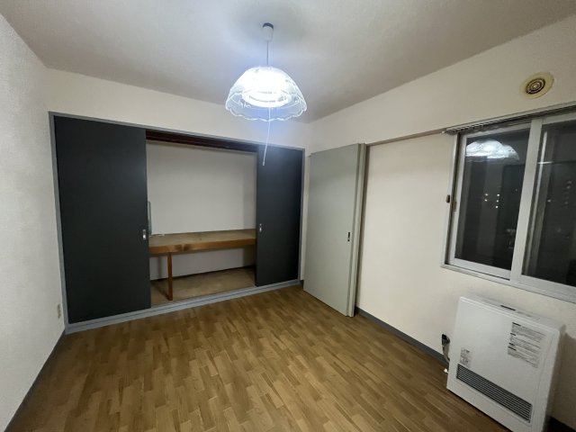 【洋室】 | メゾンロワール４１２