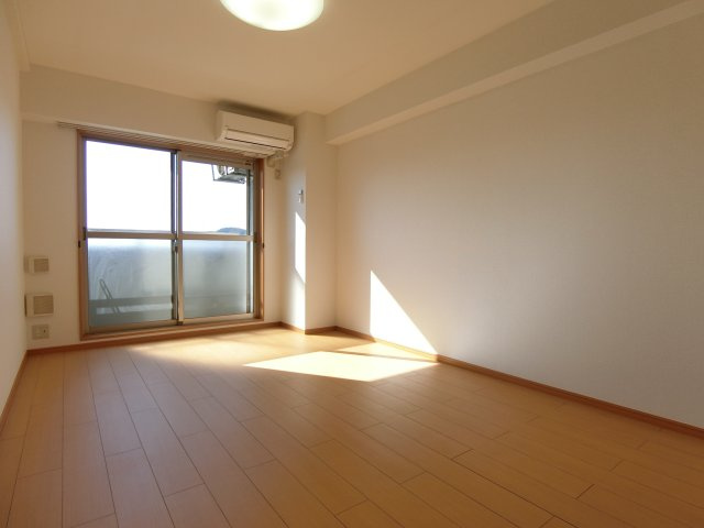 ヴェルアンジュの居間・リビング|イメージ506号室の写真