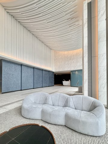 SKY DUO PARK VILLAGE T棟　7階のエントランス