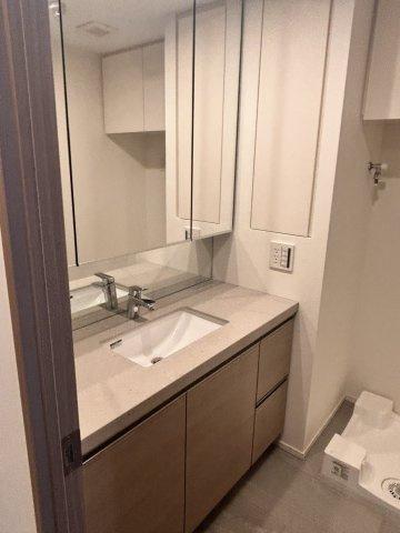 ザ・パークハビオ神楽坂レジデンスSouthの独立洗面台