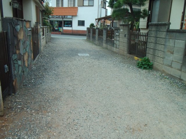 川越市上野田町　売地75坪　建築条件なしの前面道路含む現地写真