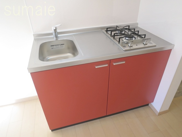 プリュネルのキッチン|２口コンロ設置済みの綺麗なキッチンです♪