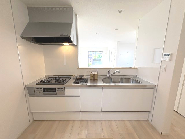 【キッチン】 | 福岡市城南区干隈1丁目第4　1号棟（全2棟）【仲介手数料無料・0円】 | 現地写真。