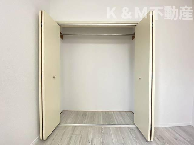 ジュネパレス柏第５０２の収納|こまごまとしたものを収納できそうですね