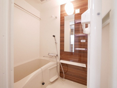 【浴室】 | エスリード松屋町グレイス | 落ち着いた空間のお風呂です