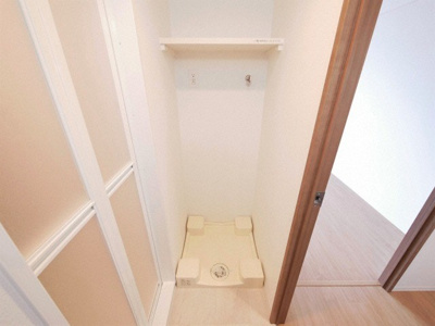 【設備】 | エスリード松屋町グレイス | 洗濯機置き場です