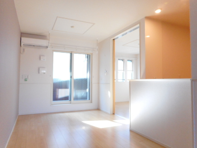 フラワーの居間・リビング