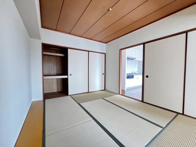 【和室】 | メゾンドール高石 | 【和室！畳入替えてます】全居室６帖以上！どのお部屋でものびのびお過ごしいただけますよ！