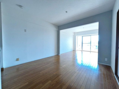 【洋室】 | メゾンドール高石 | 助松公園まで徒歩１４分！気軽な近さでお散歩コースやジョギングコースにもいいですね♪気分もリフレッシュされますよ♪