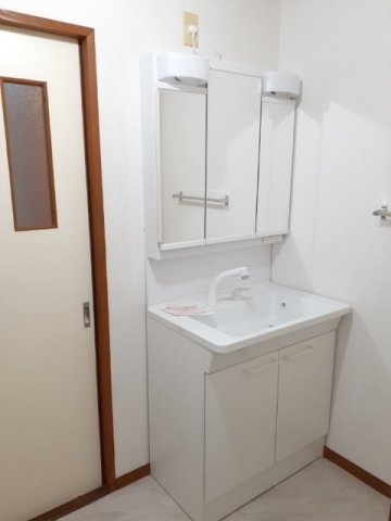 エルディムＴＫの洗面所|コンパクトで使いやすい洗面所