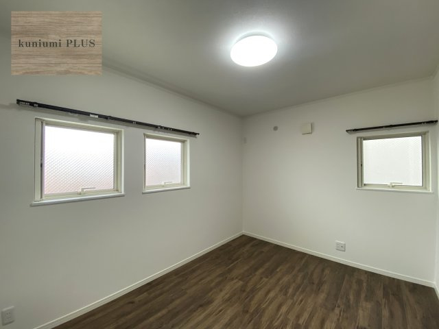 東大阪市御厨南2丁目の洋室