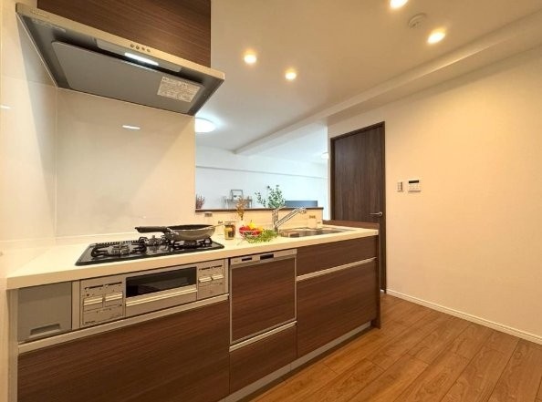 メロディーハイム守口のキッチン|カウンターキッチン
■物件内覧・資金計画相談・住宅ローン相談、リフォーム相談、お問合せ受付中■
※当日・翌日のご内覧、ご相談はお電話でのお問合せがスムーズです！