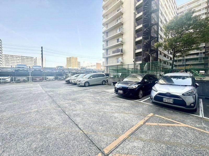 メロディーハイム守口の駐車場|■物件内覧・資金計画相談・住宅ローン相談、リフォーム相談、お問合せ受付中■
※当日・翌日のご内覧、ご相談はお電話でのお問合せがスムーズです！