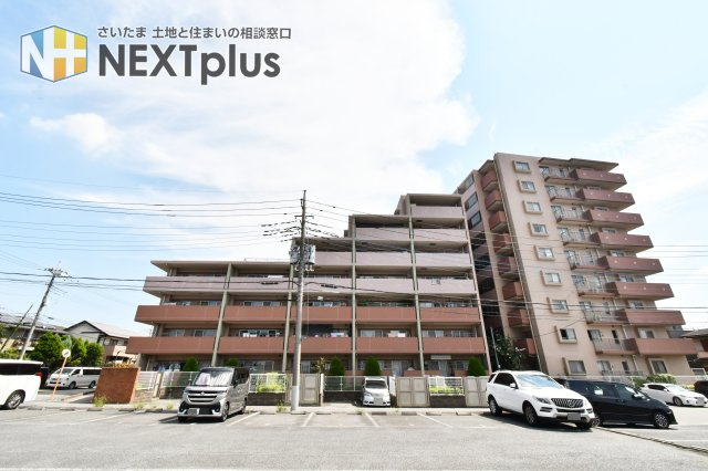 ビクトリアアネーロ大宮の外観|JR湘南新宿ライン『大宮』駅までバス29分、バス停まで徒歩5分の立地です。ラッシュの時間帯などバスの本数が多いので、通勤通学や休日のお出掛けの際に便利です！オートロック付きでセキュリティ面も安心です◎