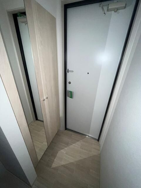 ＲＩＳ参番館の玄関