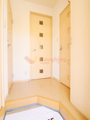 【玄関】 | フローラ国分 | きれいな玄関です