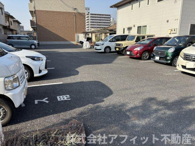 【駐車場】 | クロワゾン