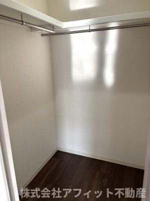 【収納】 | クロワゾン | ウォークインクローゼット