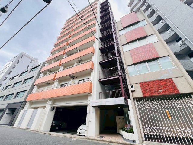 ハイツ神田岩本町の外観