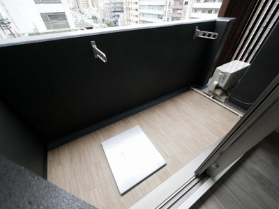 【バルコニー】 | La Douceur谷町 | バルコニーからの眺めを楽しみながら食事をしませんか