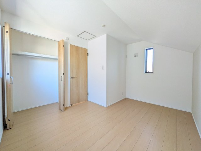 八王子市　子安町　新築一戸建ての収納|～収納力の高いクローゼット完備～