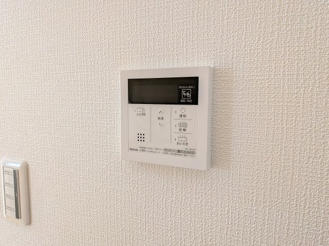八王子市　子安町　新築一戸建ての設備|～給湯器リモコン　風呂予約機能、オートバス、追い炊き機能付～