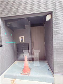 【エントランス】 | Luxe西川口 | ゆとりのあるエントランスです