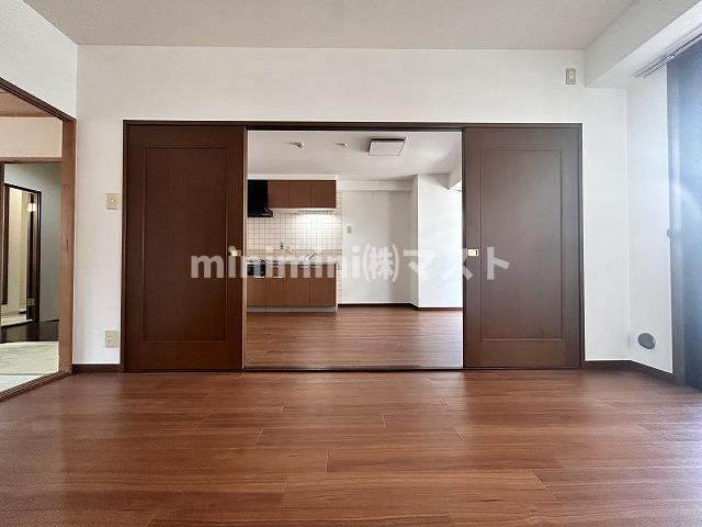 ハーバーウィンズ天保山の居間・リビング