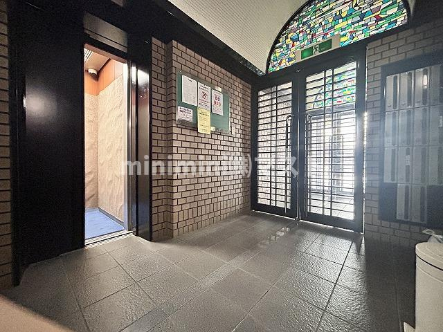 ハーバーウィンズ天保山のロビー