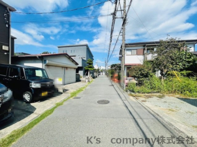 茅ヶ崎市柳島1丁目　建築条件なし　売地の前面道路含む現地写真|前面道路の様子です◇