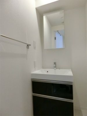 【独立洗面台】 | リブリ・ユウシン | 朝の身支度には欠かせない独立洗面化粧台