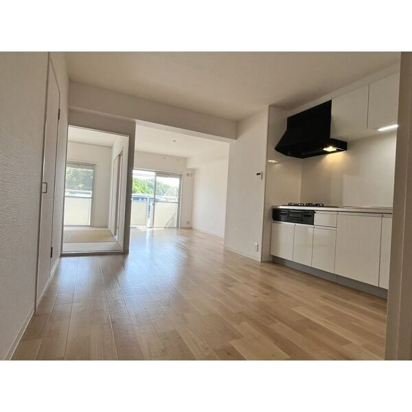 シャルム美郷の居間・リビング