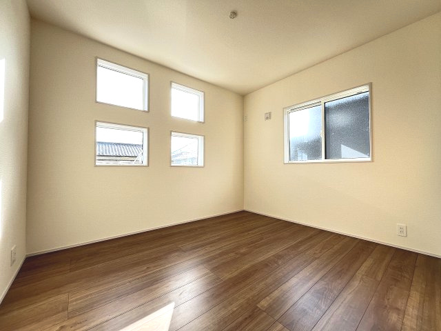 【子供部屋】 | 福岡市東区美和台3丁目　2号棟（全2棟）【仲介手数料無料・0円】 | 現地写真。