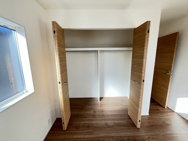 【収納】 | 福岡市東区美和台3丁目　2号棟（全2棟）【仲介手数料無料・0円】 | 施工例。施工例は完成時と異なる場合があります。