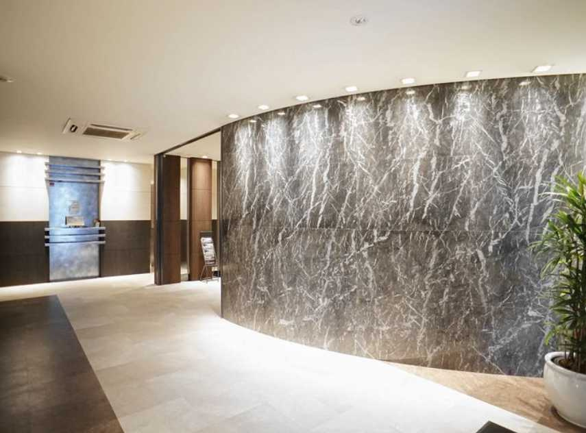 エスティメゾン銀座　駅近　ペット相談　駐車場のロビー