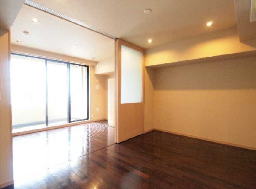 エスティメゾン銀座　駅近　ペット相談　駐車場の設備