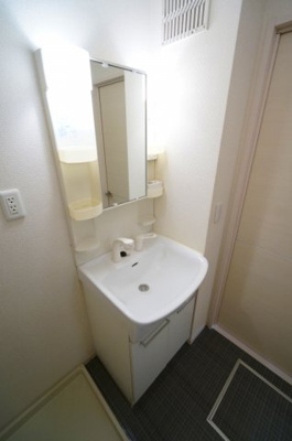 【独立洗面台】 | リーベC棟 | 独立洗面化粧台付き