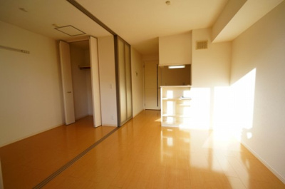 【居間・リビング】 | リーベC棟 | 使いやすいリビングです