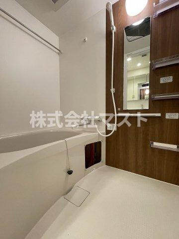 セレニテ本町リアンの浴室