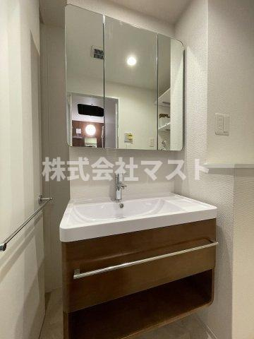 セレニテ本町リアンの洗面所