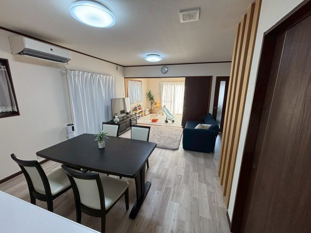 泉南郡田尻町吉見戸建の居間・リビング