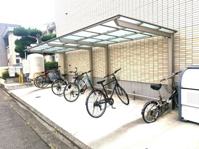【その他共用部分】 | ザ・コモド草戸 | 駐輪場