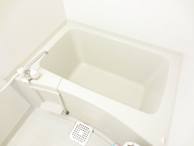 グランメール（内谷）の浴室|別号室の参考写真です。