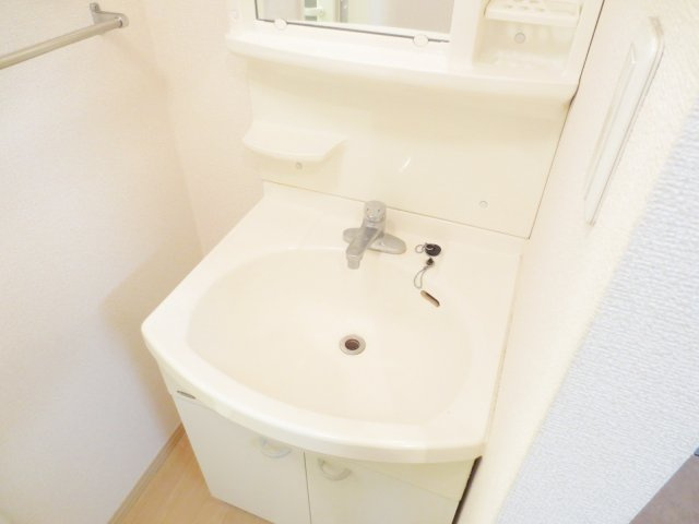 グランメール（内谷）の洗面所|別号室の参考写真です。